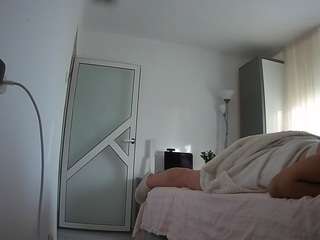 voyeurcam charmhellen kitchen